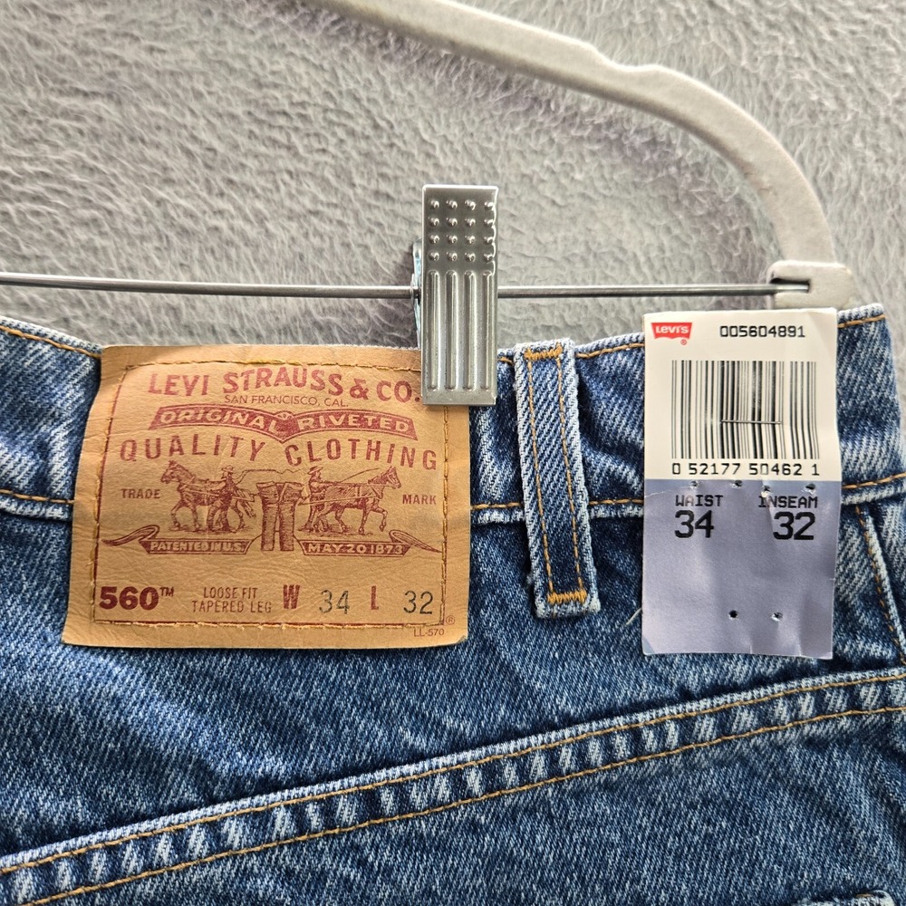 VINTAGE Levi's 560 Men Jeans 34x32 Blue 90s Denim Loose Fit Taper Deadstock NWT - Picture 7 of 12